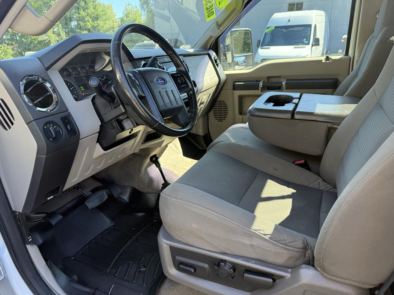 Ford Super Duty F-250 SRW  2010