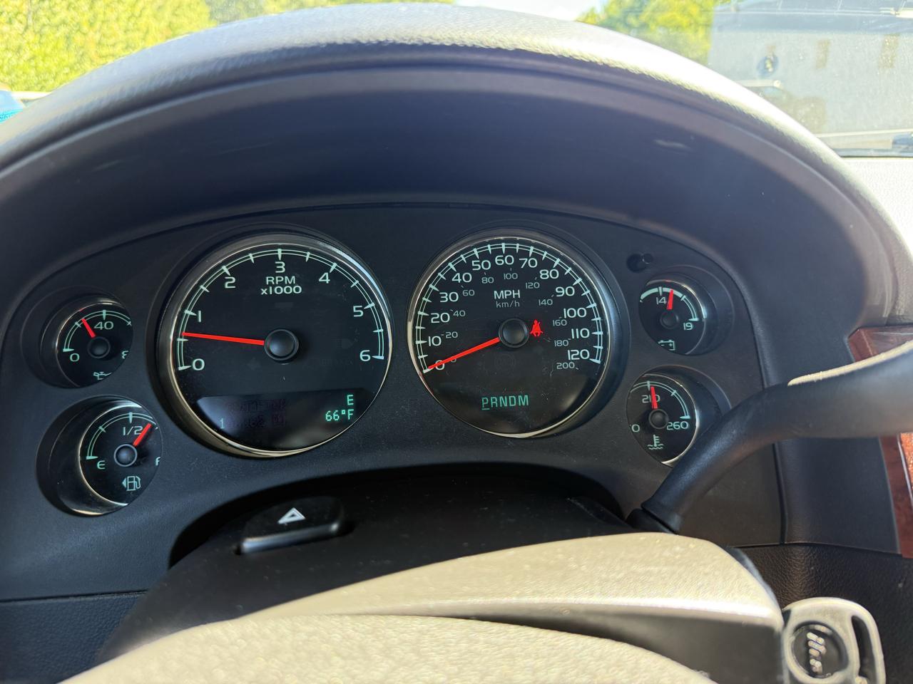 Chevrolet Tahoe  2013