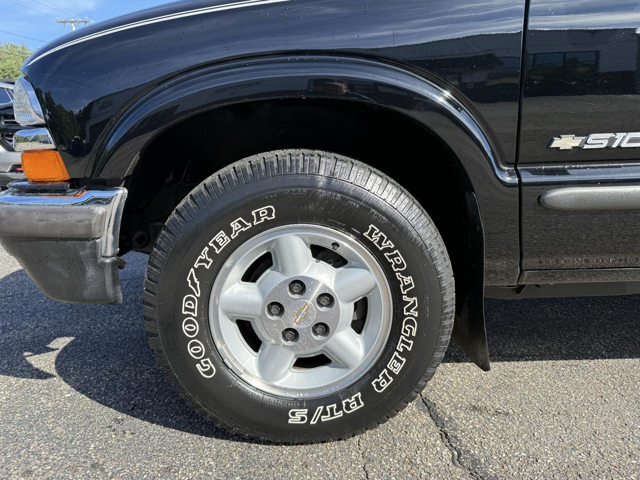 Chevrolet S-10  2001