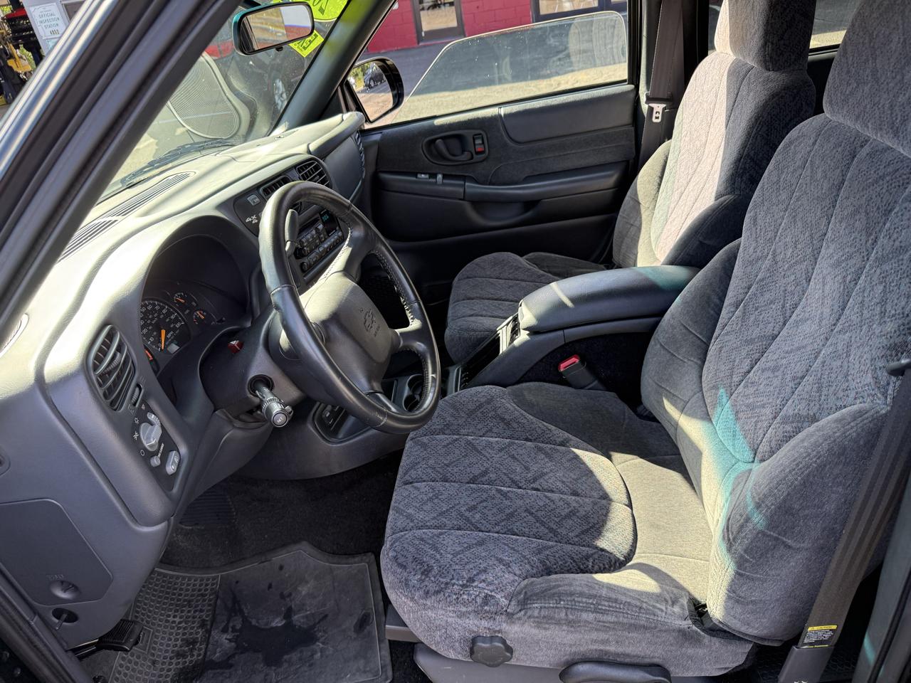Chevrolet S-10  2001
