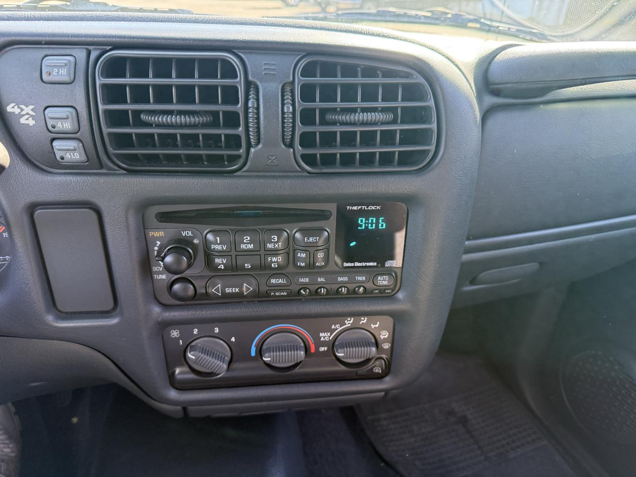 Chevrolet S-10  2001