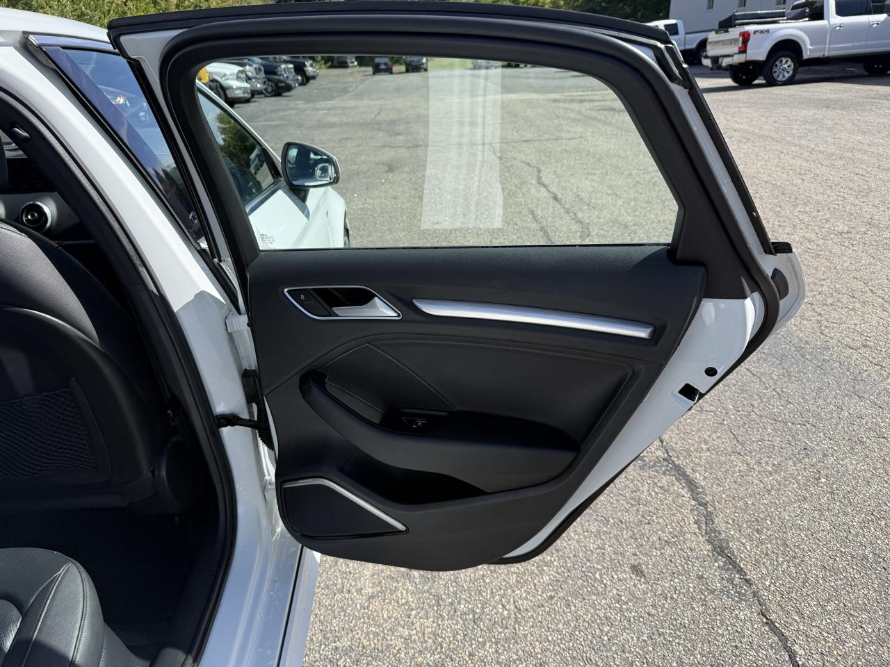 Audi A3 4dr Sdn quattro 2.0T Premium Plus 2016