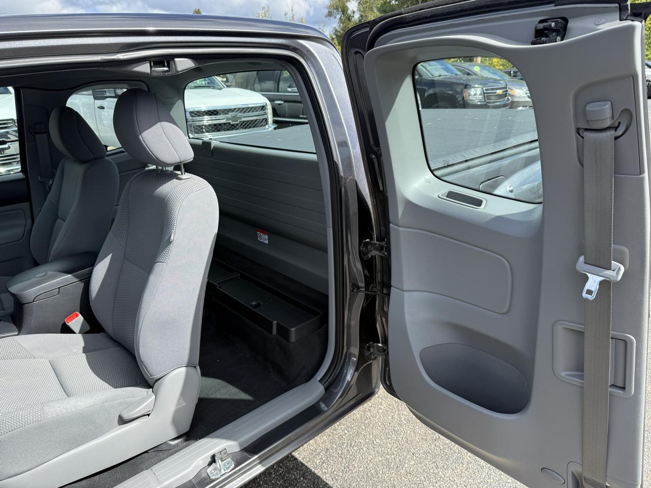 Toyota Tacoma  2015