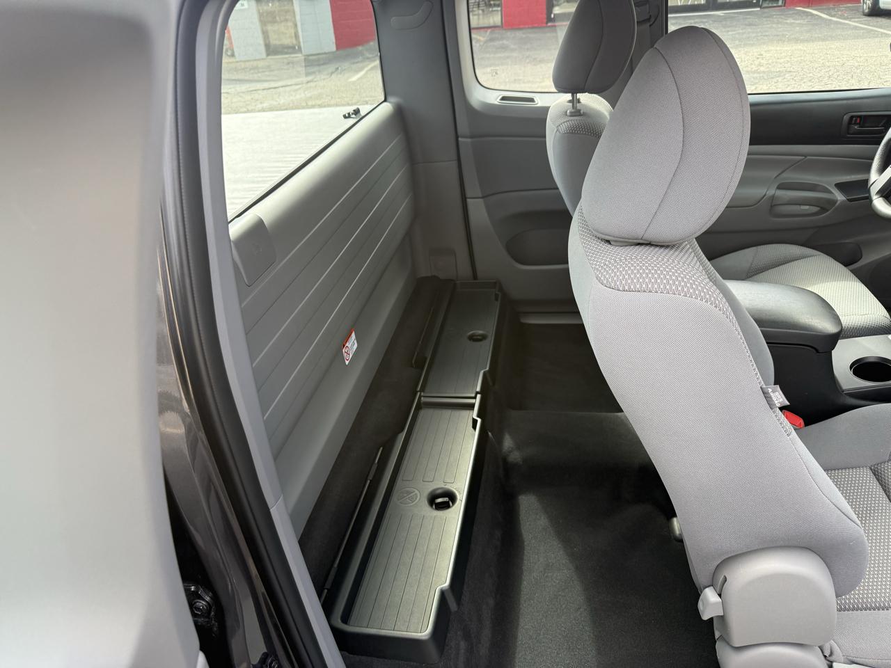 Toyota Tacoma  2015