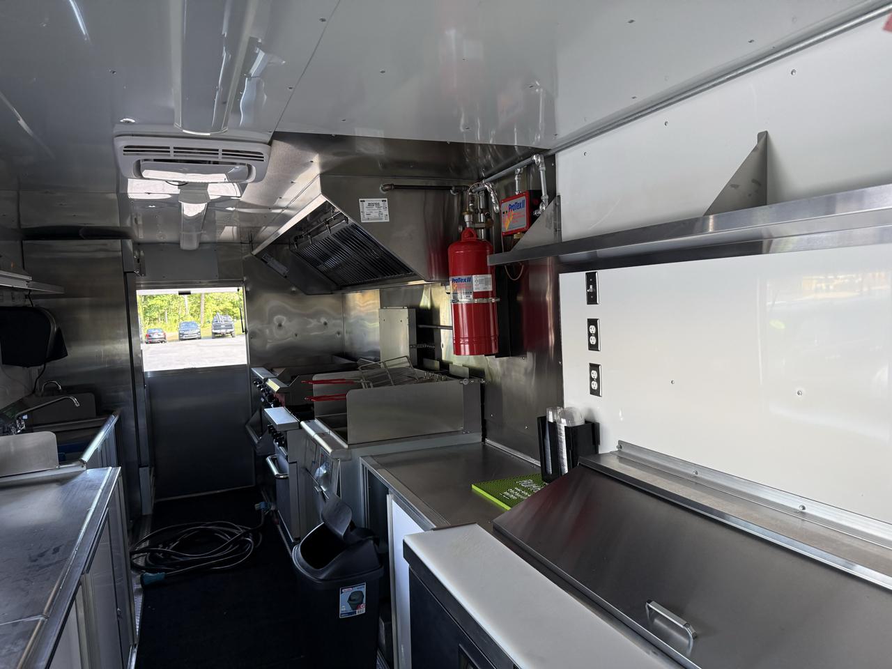 Ford Econoline Commercial Chassis  2006