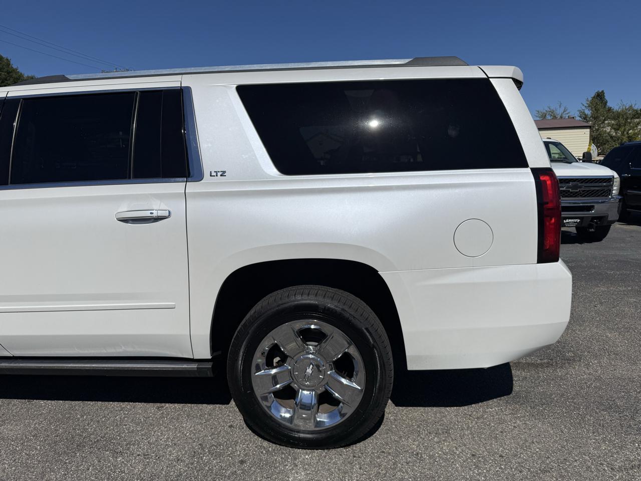 Chevrolet Suburban  2016