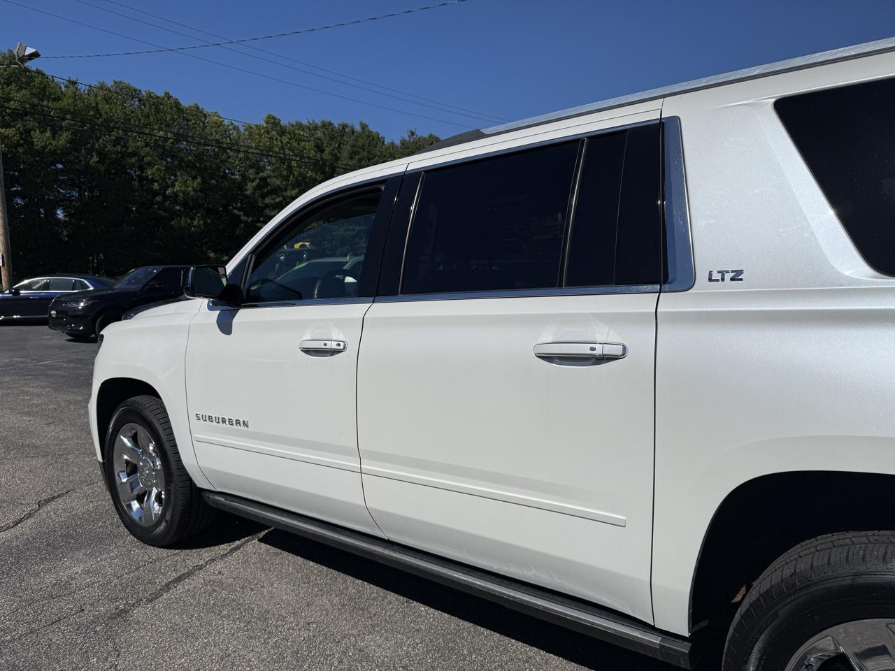 Chevrolet Suburban  2016
