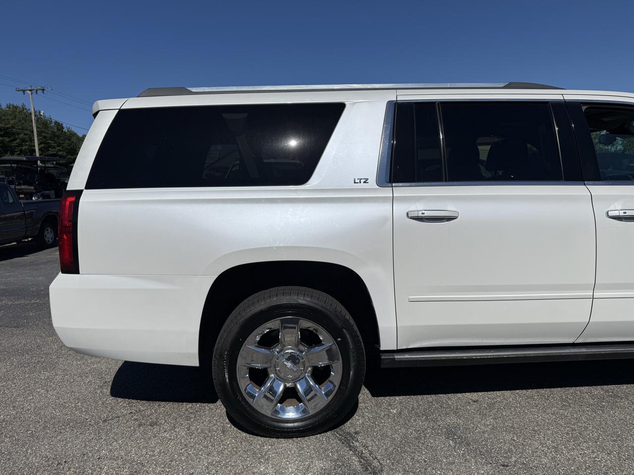 Chevrolet Suburban  2016