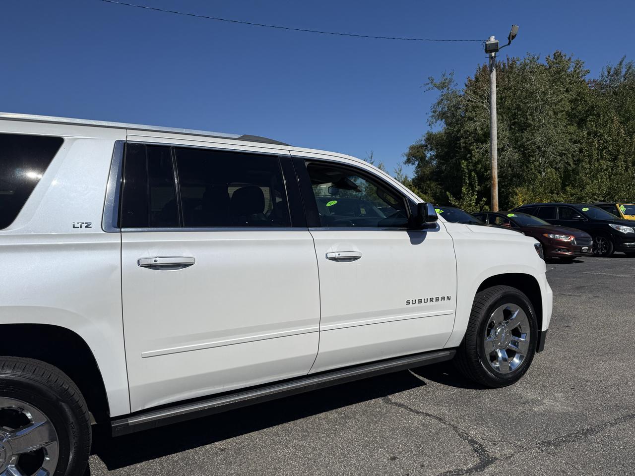 Chevrolet Suburban  2016