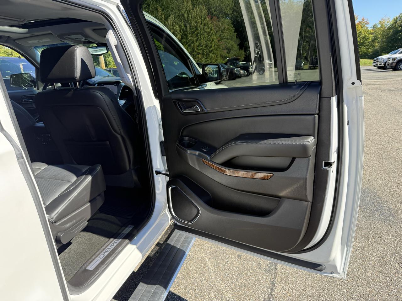 Chevrolet Suburban  2016