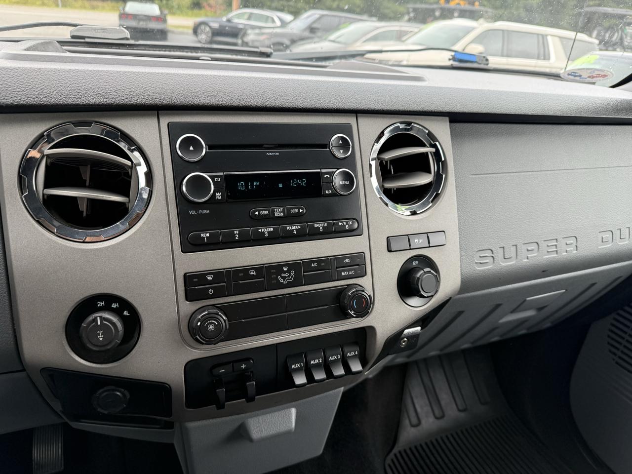 Ford Super Duty F-350 SRW  2015