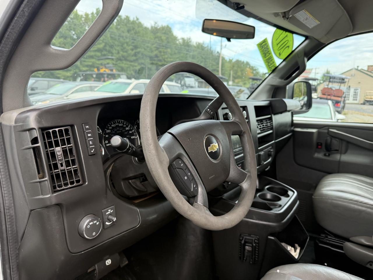 Chevrolet Express Commercial Cutaway  2017