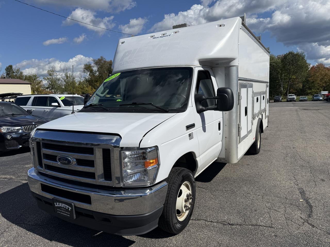 Ford E-Series Cutaway  2024