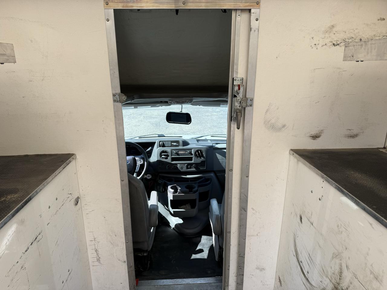Ford E-Series Cutaway  2024