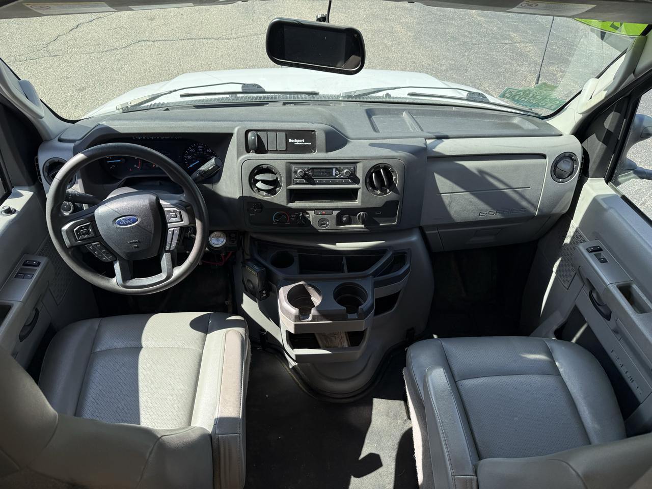 Ford E-Series Cutaway  2024