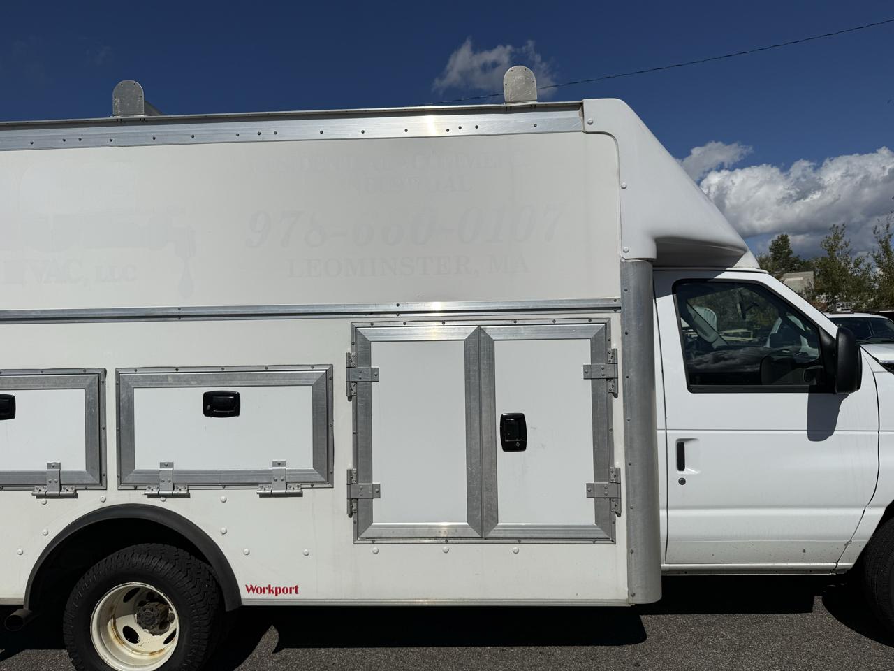 Ford E-Series Cutaway  2024