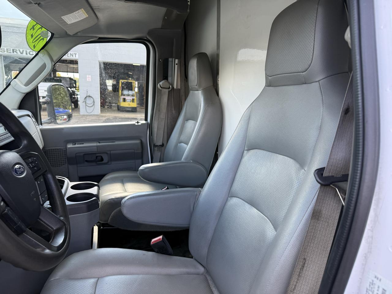 Ford E-Series Cutaway  2024