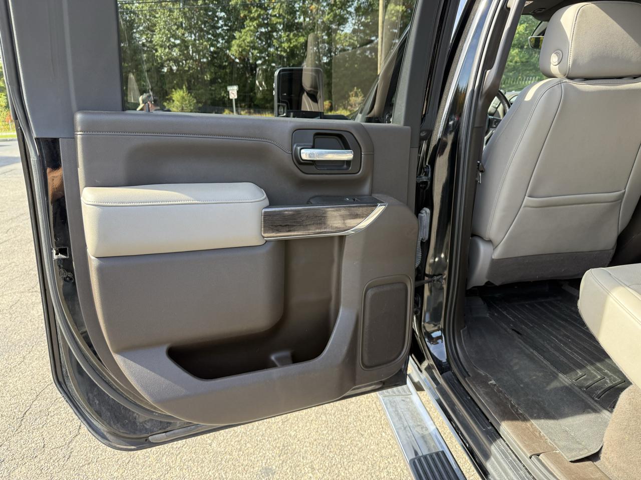 Chevrolet Silverado 2500HD  2021