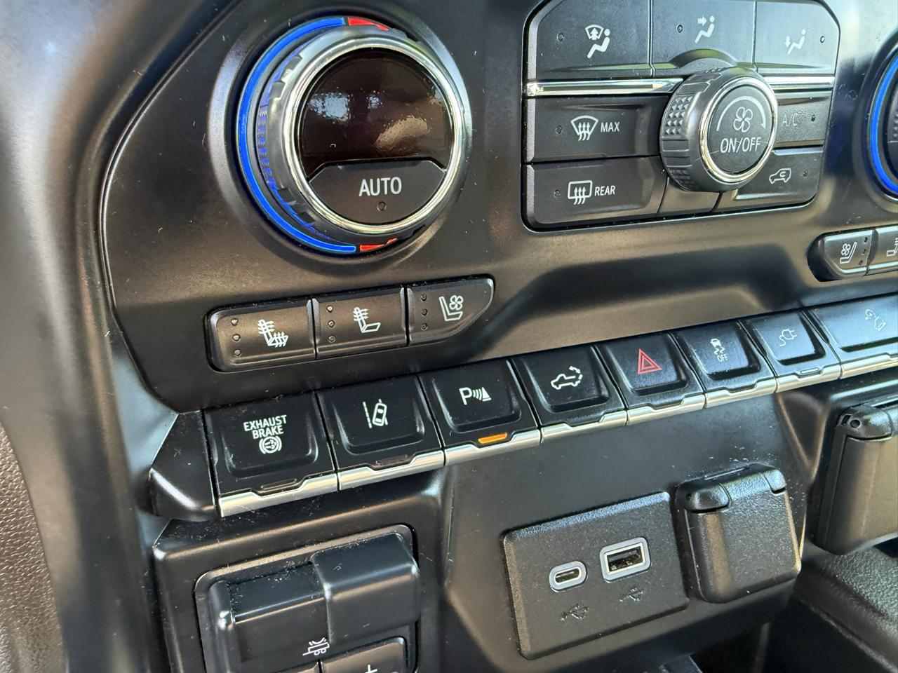 Chevrolet Silverado 2500HD  2021