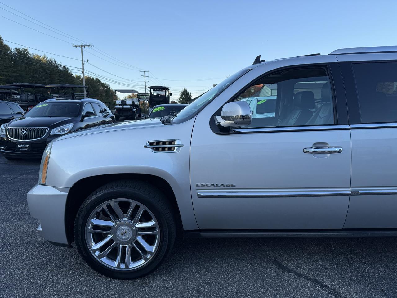 Cadillac Escalade  2010