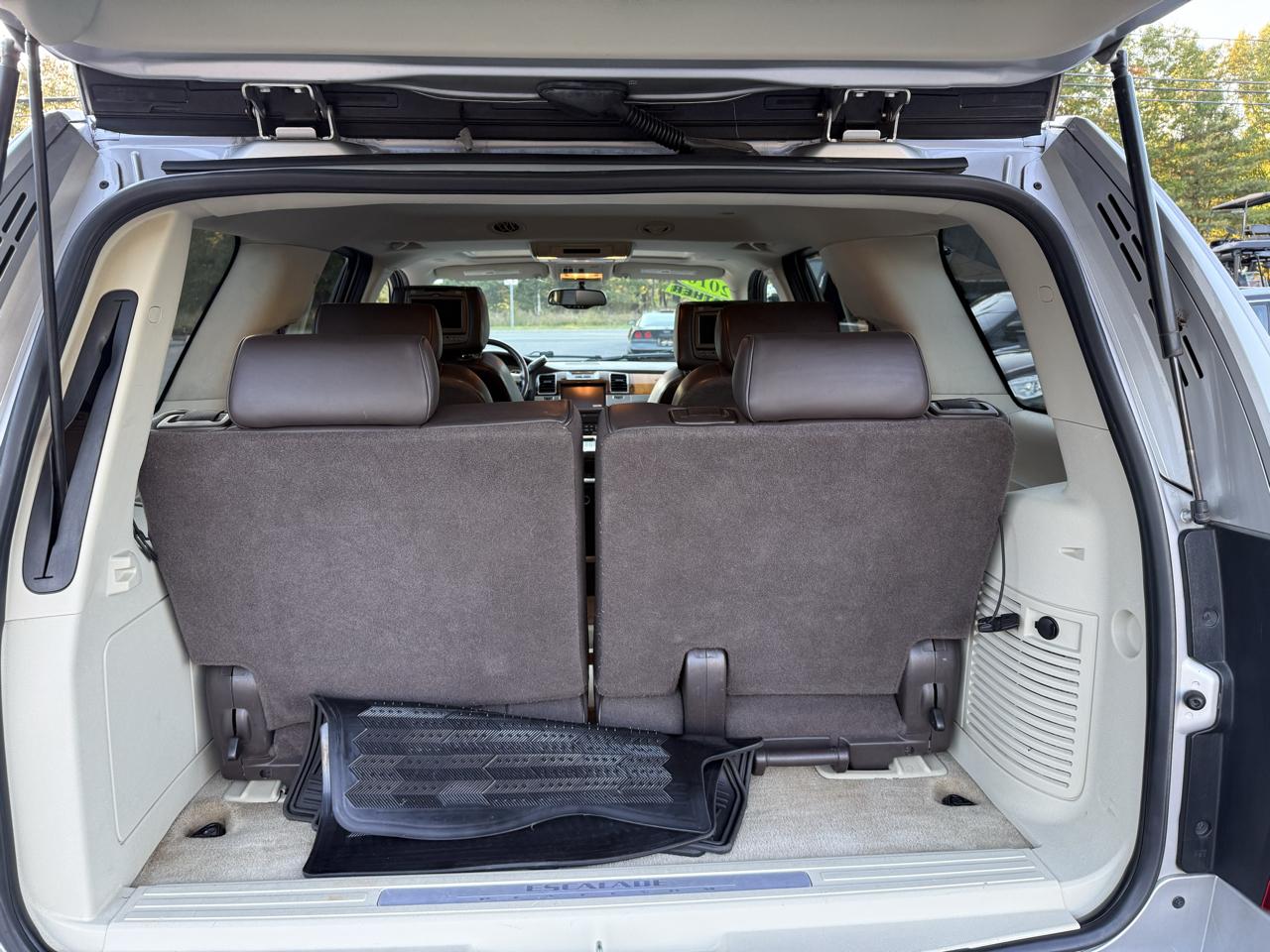 Cadillac Escalade  2010