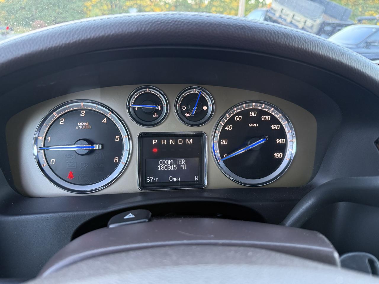 Cadillac Escalade  2010