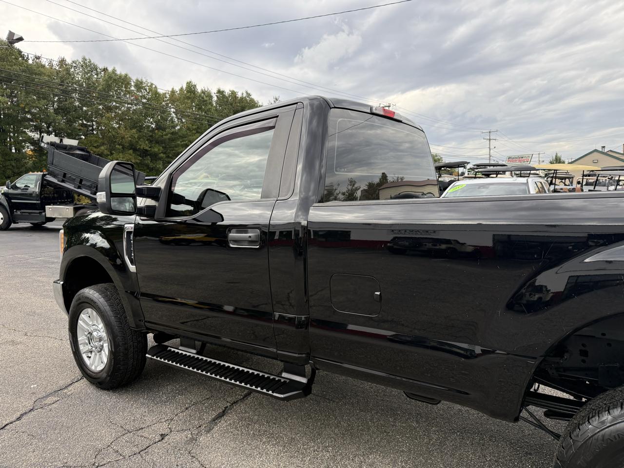 Ford Super Duty F-350 SRW  2017