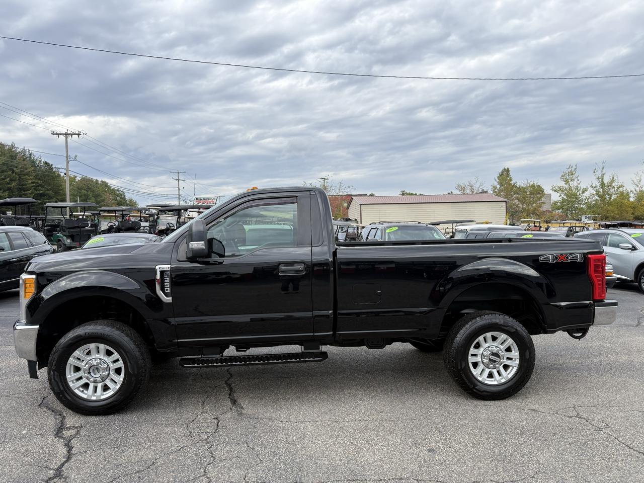 Ford Super Duty F-350 SRW  2017