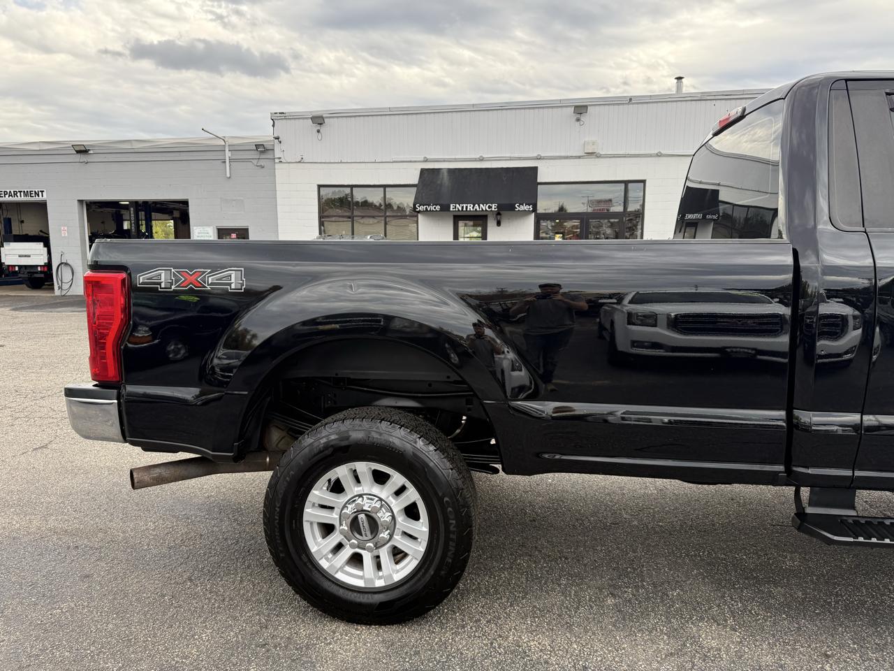 Ford Super Duty F-350 SRW  2017