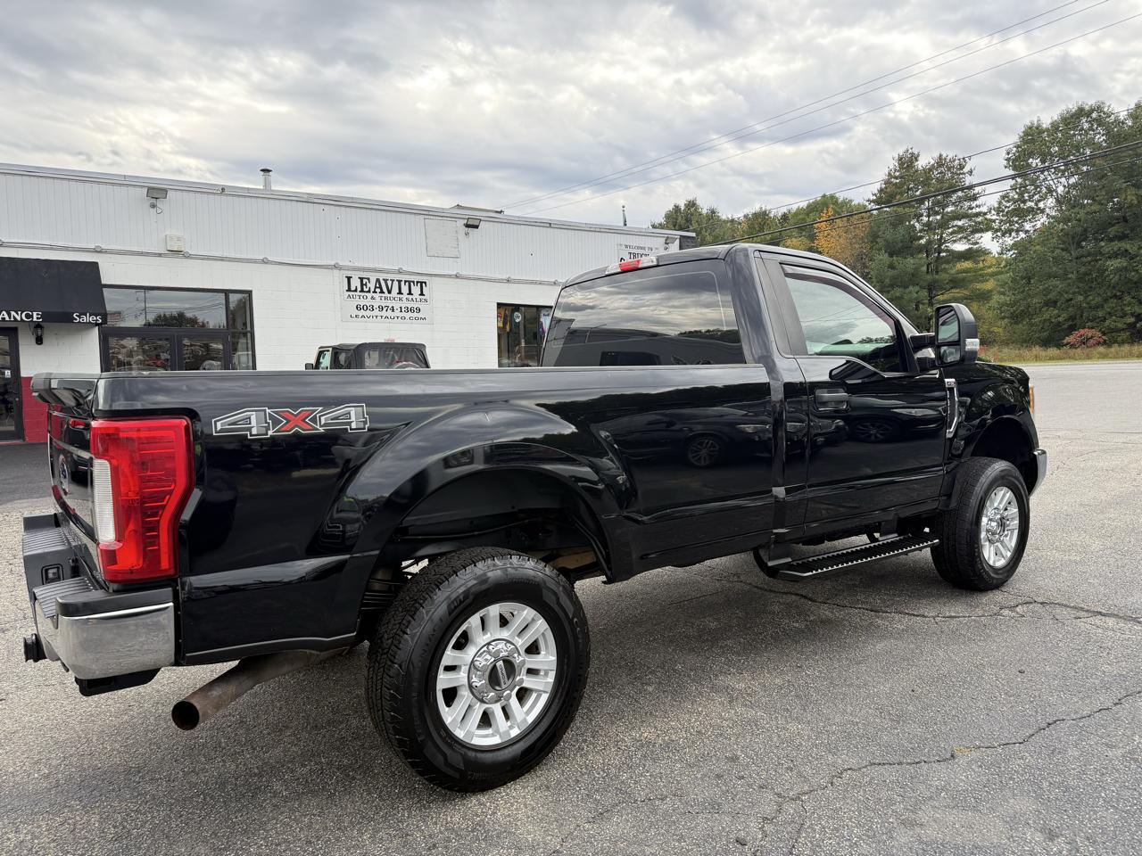 Ford Super Duty F-350 SRW  2017