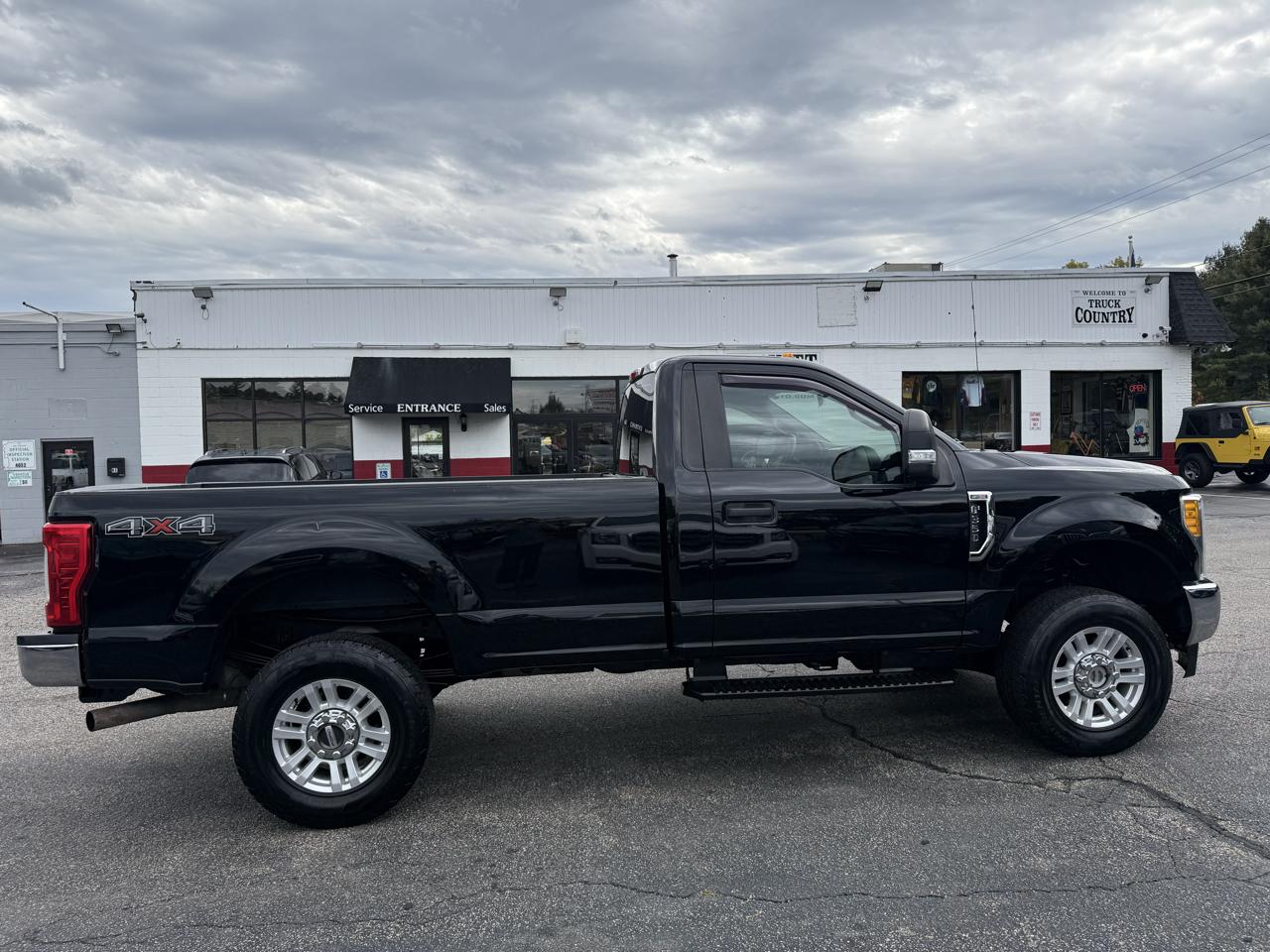Ford Super Duty F-350 SRW  2017