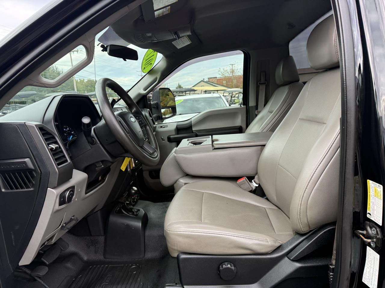 Ford Super Duty F-350 SRW  2017