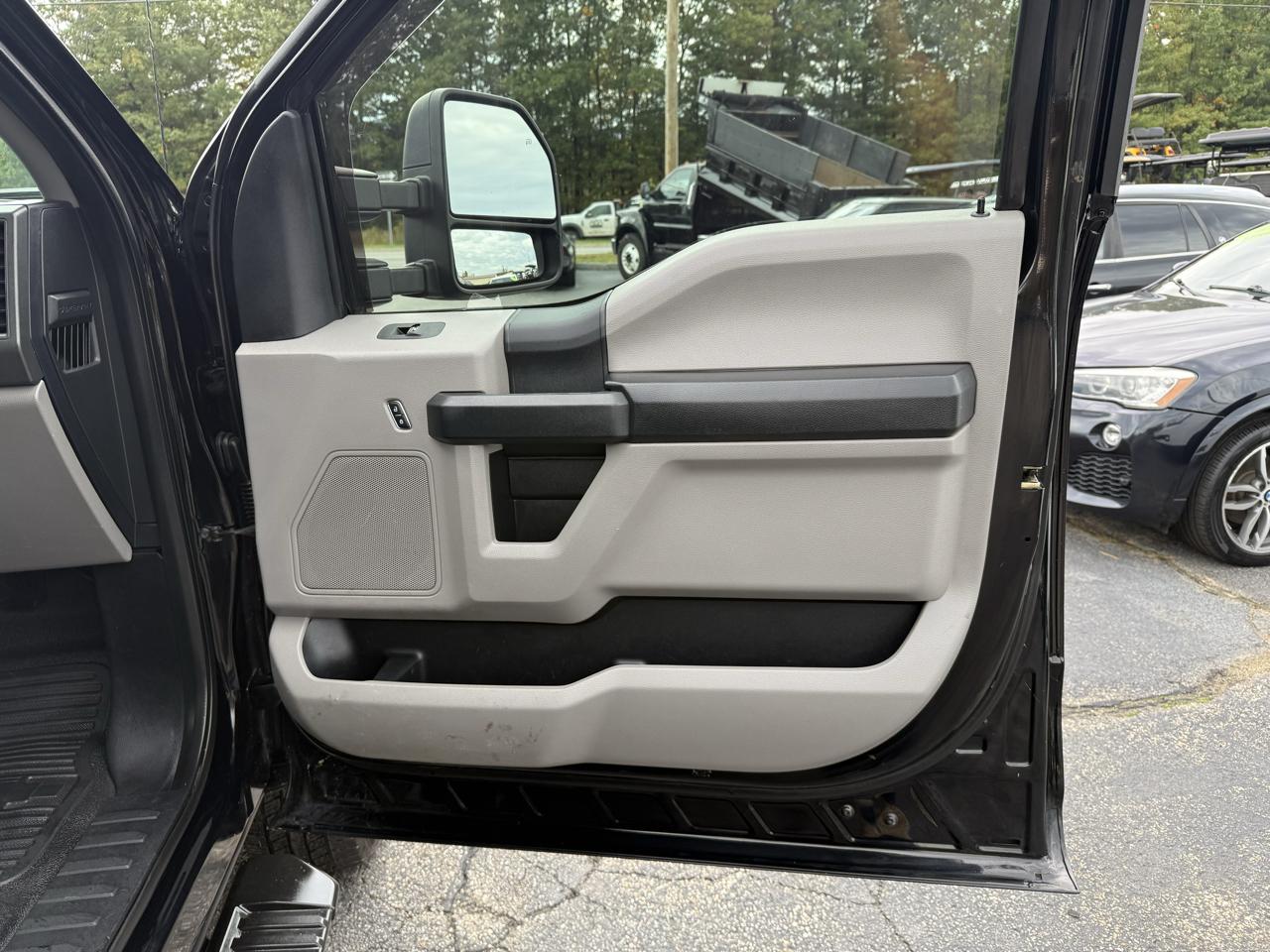 Ford Super Duty F-350 SRW  2017