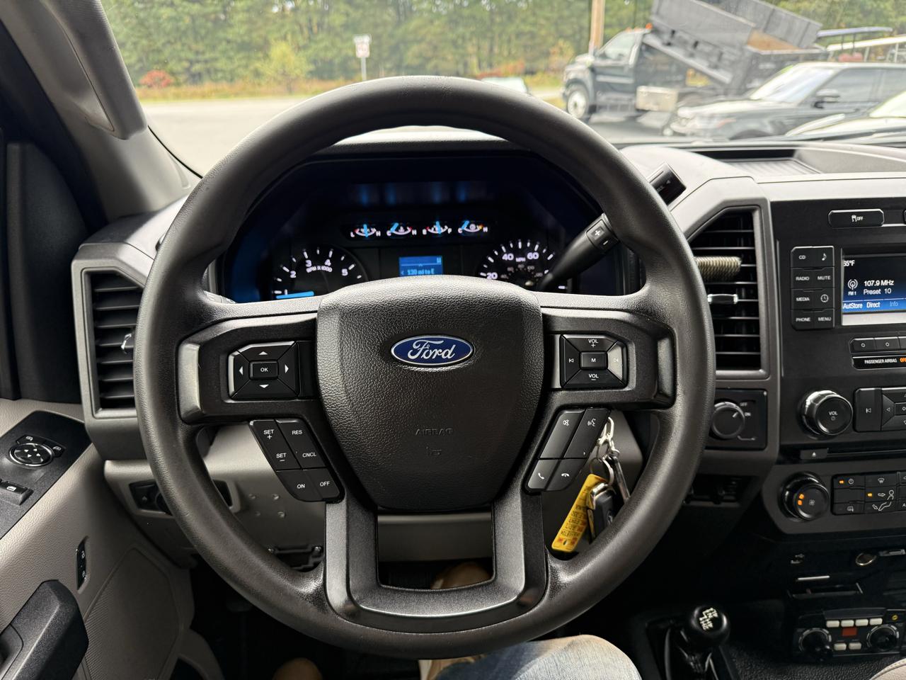 Ford Super Duty F-350 SRW  2017