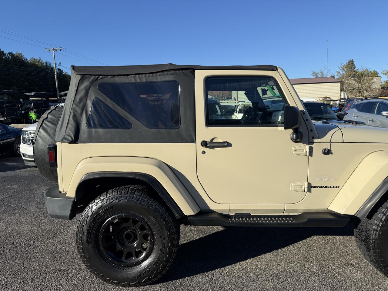 Jeep Wrangler  2011