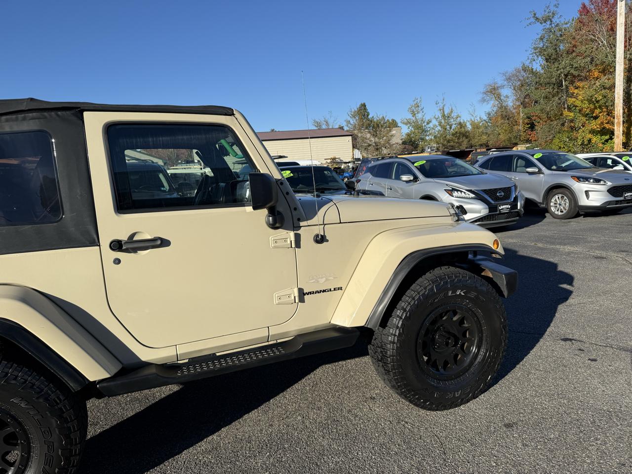 Jeep Wrangler  2011
