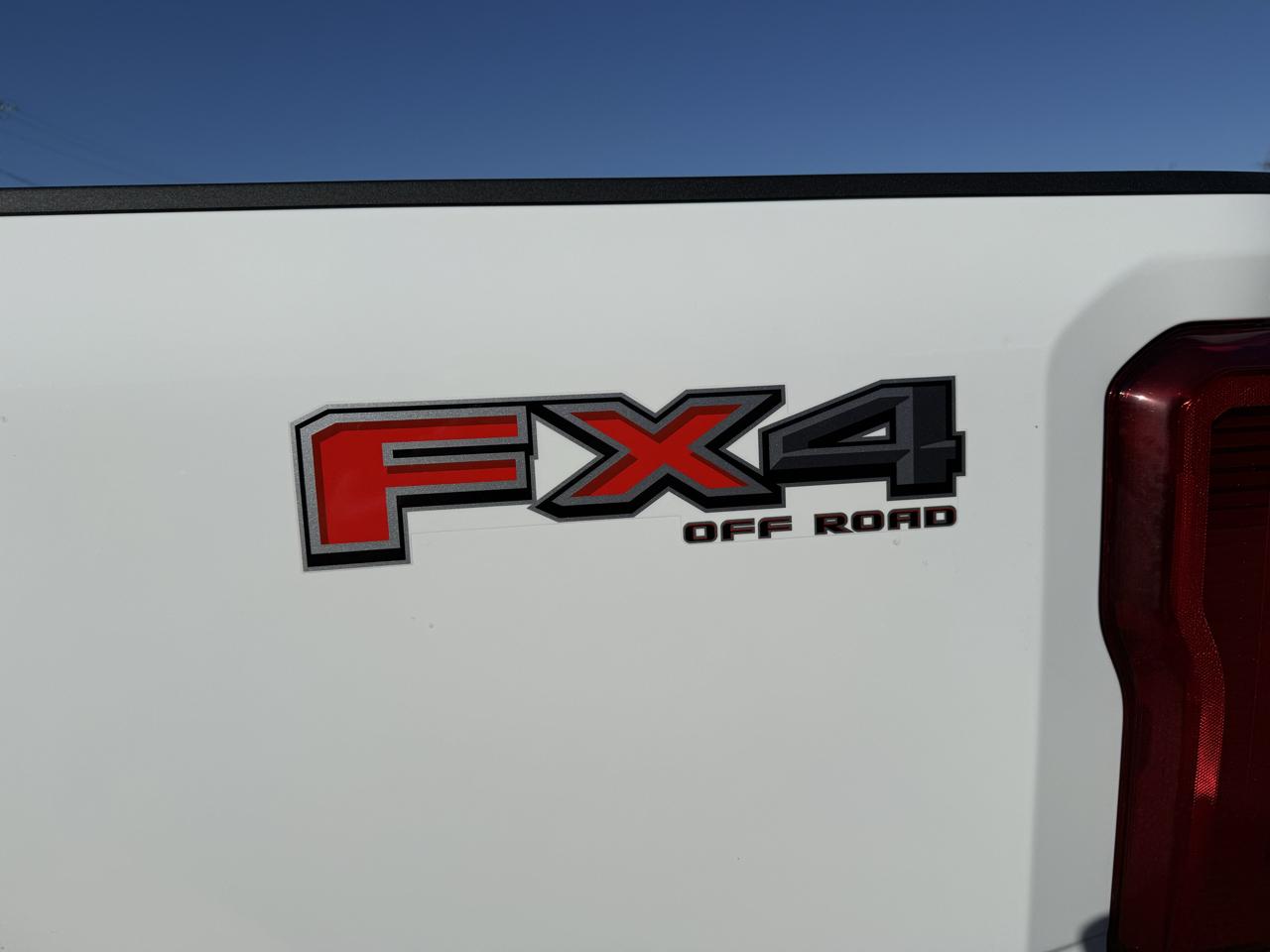 Ford Super Duty F-250 SRW  2024