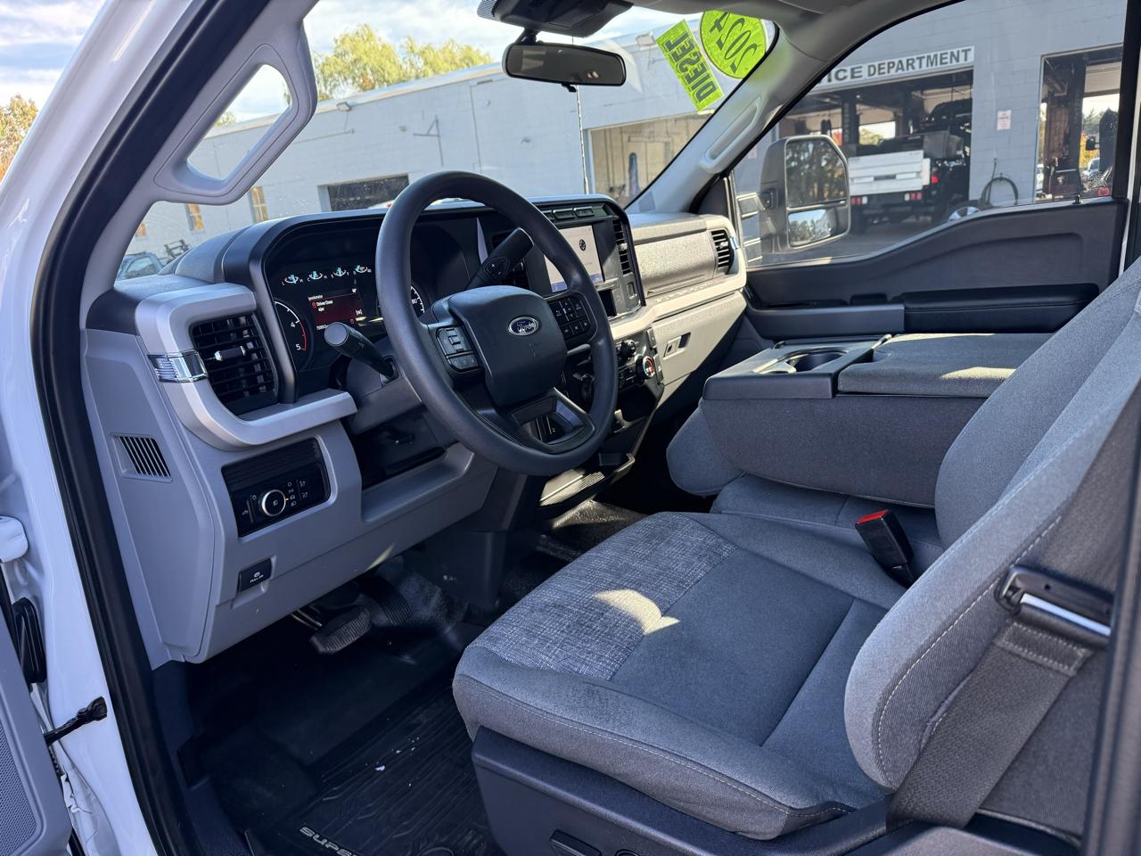 Ford Super Duty F-250 SRW  2024