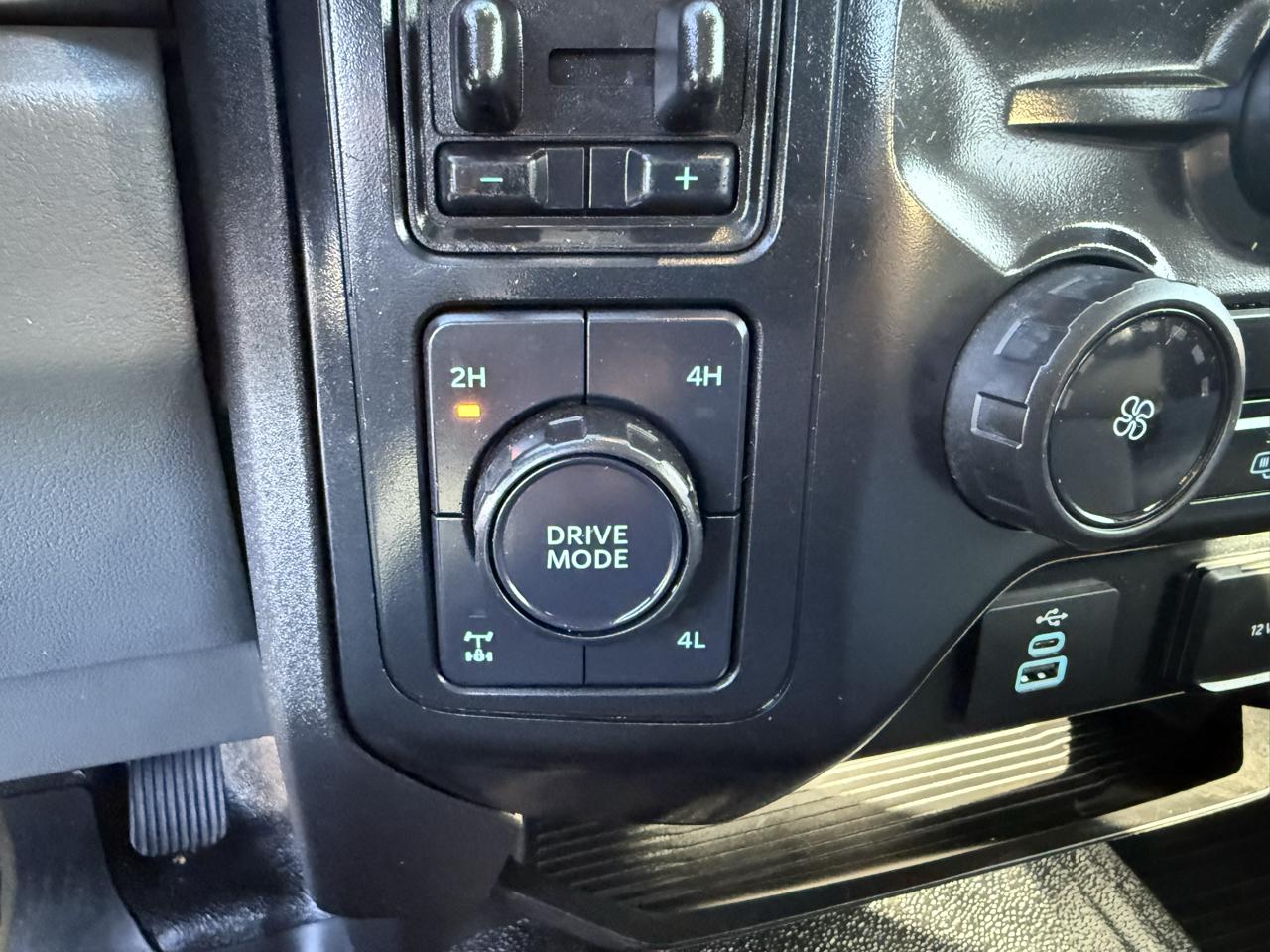 Ford Super Duty F-250 SRW  2024