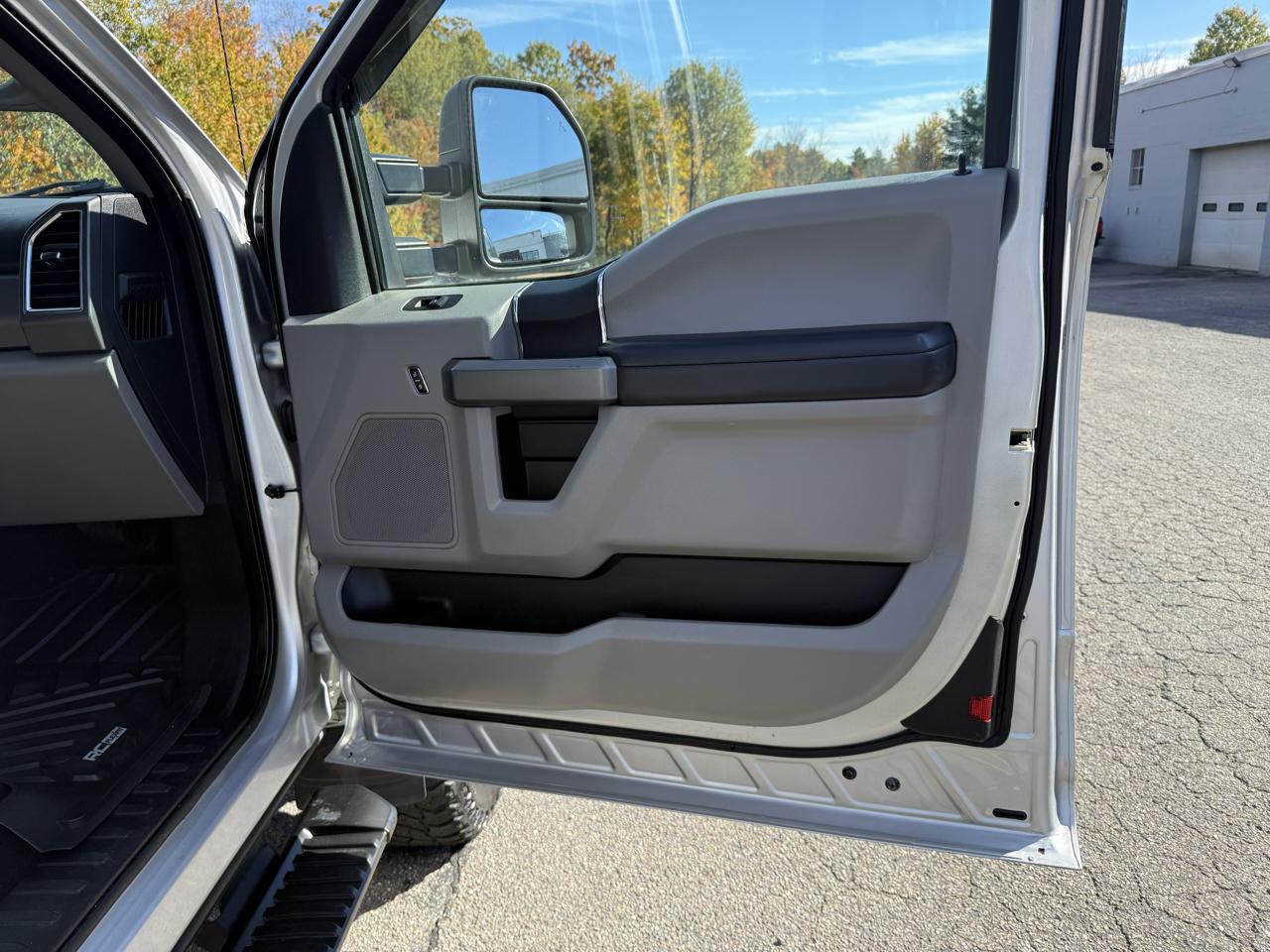 Ford Super Duty F-250 SRW  2017