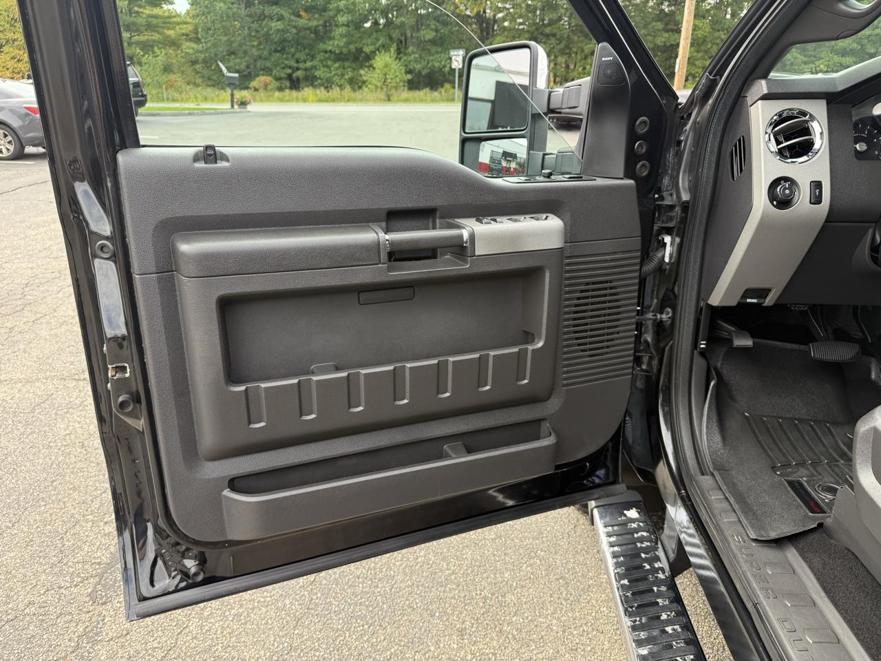 Ford Super Duty F-350 SRW  2014
