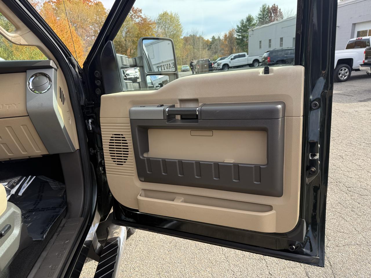 Ford Super Duty F-350 SRW  2014
