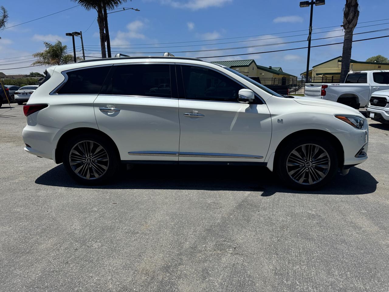 Infiniti QX60 2019.5 LUXE AWD 2019