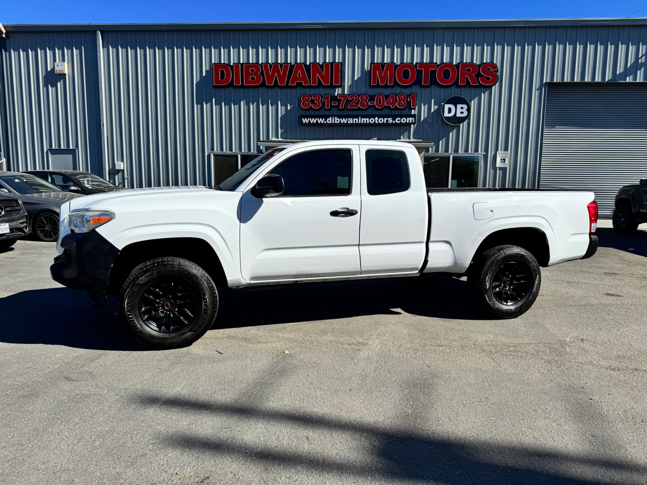 2017 Toyota Tacoma SR5 Access Cab 6' Bed I4 4x2 AT (Natl)