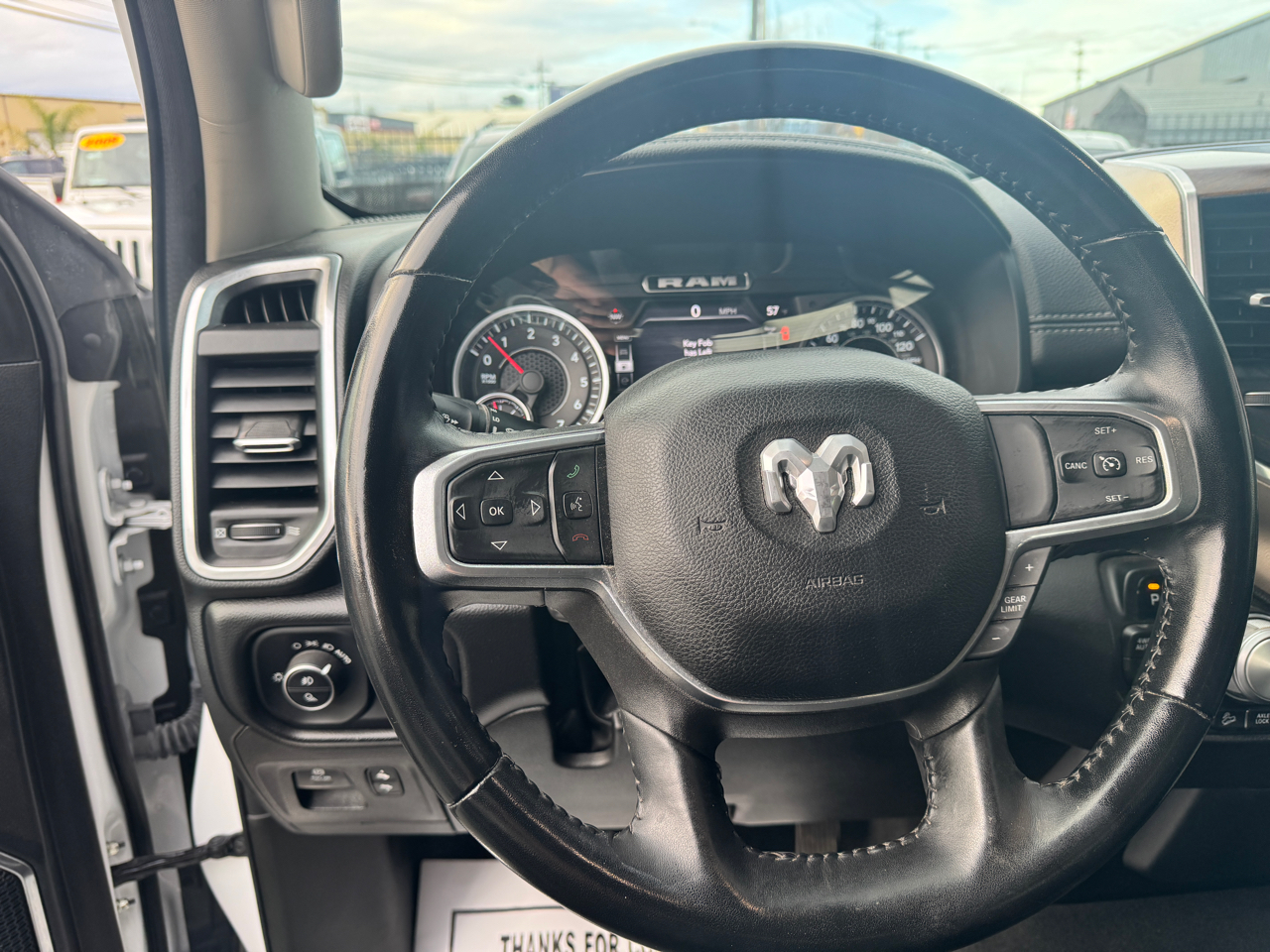 RAM 1500 Laramie 4x4 Crew Cab 6'4" Box 2022