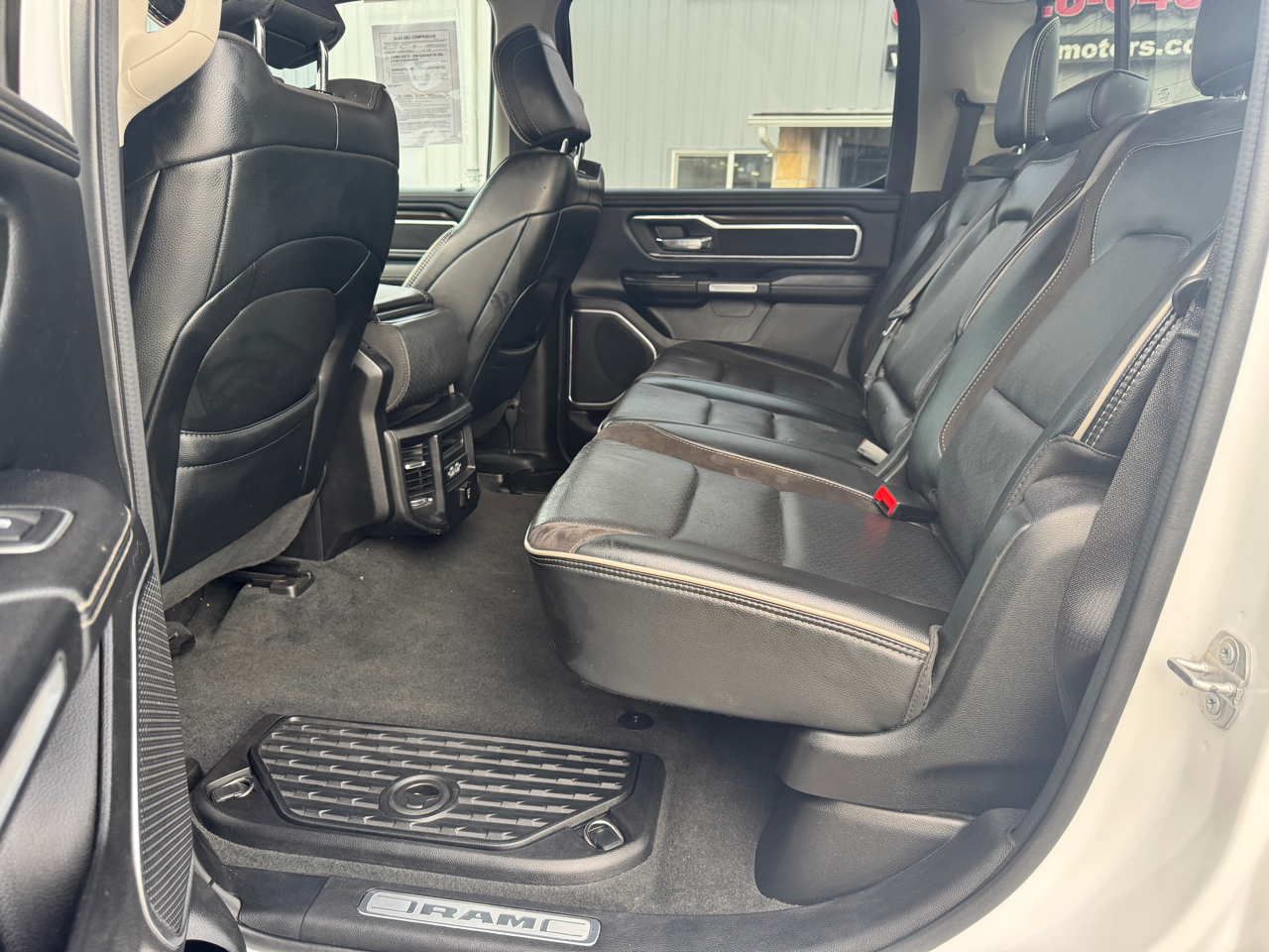 RAM 1500 Laramie 4x4 Crew Cab 6'4" Box 2022