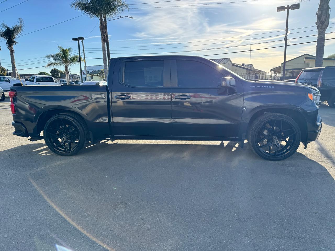 Chevrolet Silverado 1500 2WD Crew Cab 147" LT 2024