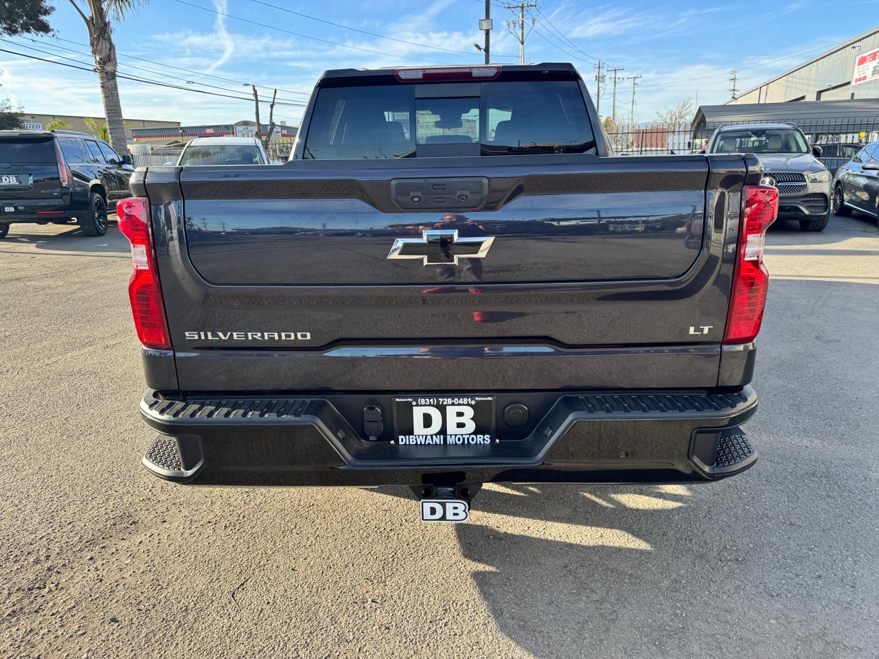 Chevrolet Silverado 1500 2WD Crew Cab 147" LT 2024