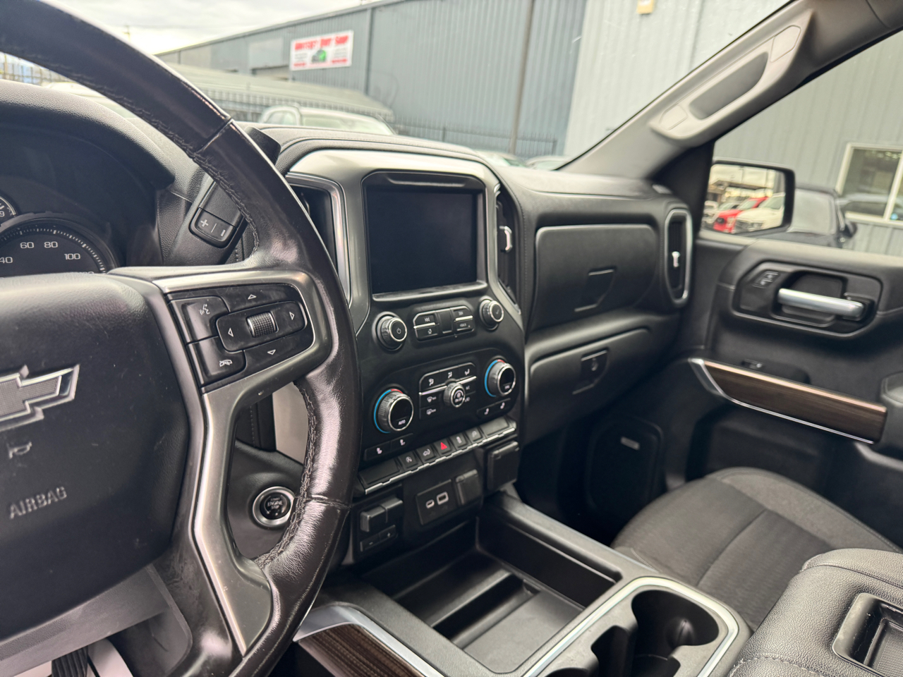 Chevrolet Silverado 1500 2WD Crew Cab 147" RST 2021