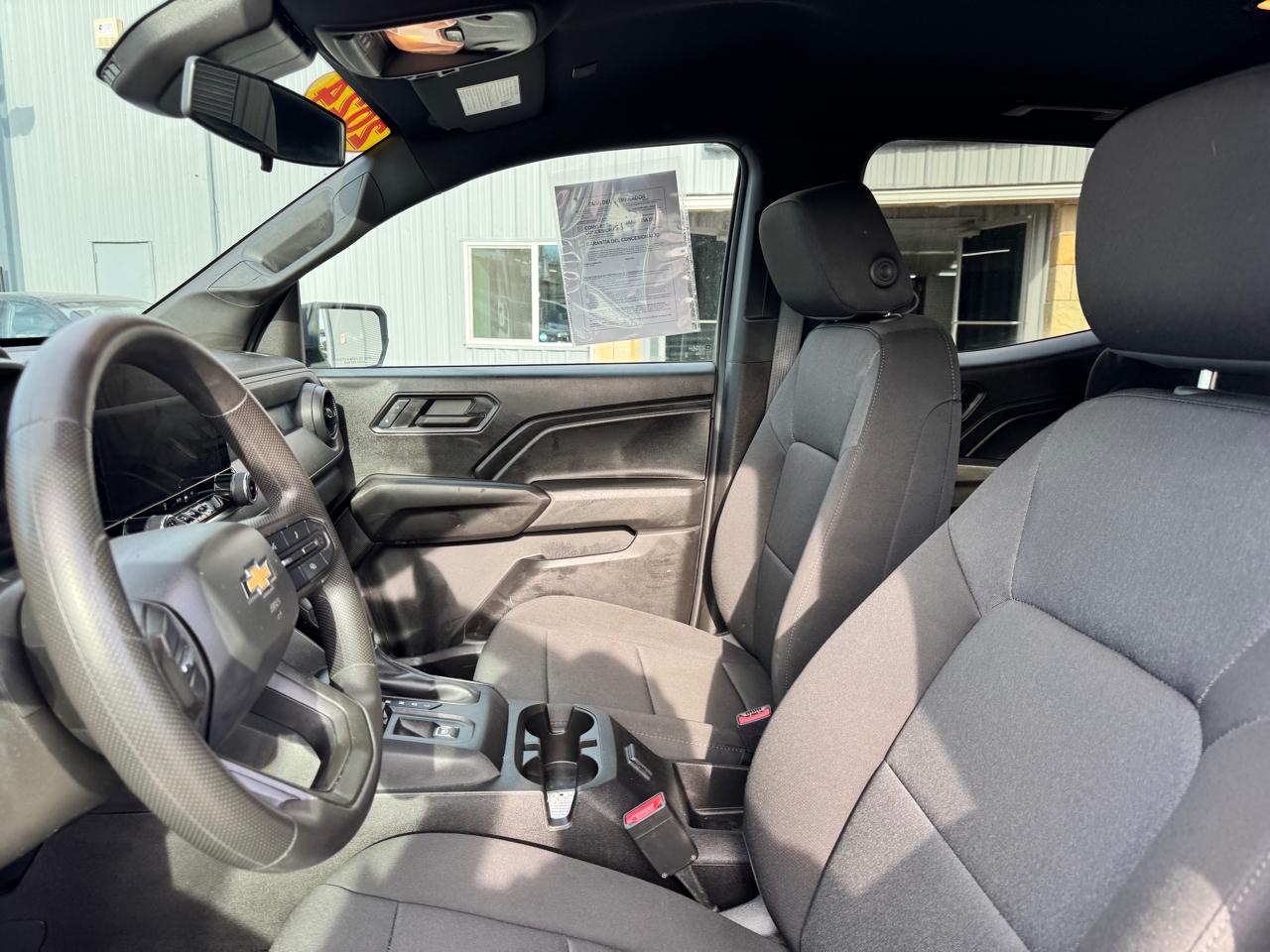 Chevrolet Colorado 2WD Crew Cab WT 2024